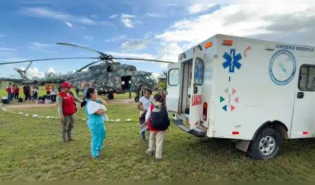 Los vuelos de apoyo civil para trasladar a personas que requieren atención médica inmediata son parte de las actividades cotidianas del personal de la Aviación del Ejército. Foto: difusion Los vuelos de apoyo civil para trasladar a personas que requieren atención médica inmediata son parte de las actividades cotidianas del personal de la Aviación del Ejército. Foto: difusion