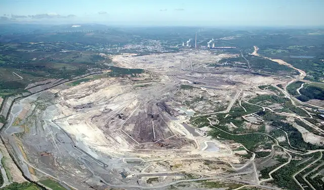 La antigua mina de As Pontes, fue la mayor explotación de lignito a cielo abierto de España. Foto: Edcreativo