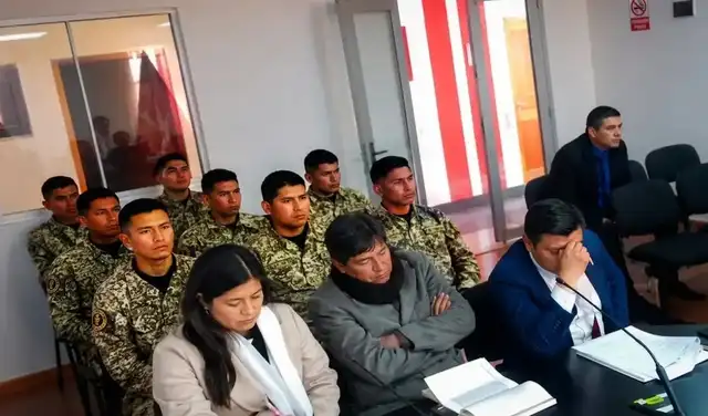Obstáculos. Durante la investigación fiscal los ocho militares se negaron a esclarecer los hechos, dificultando la acción de la justicia para identificar a los autores. Foto: Justicia TV Obstáculos. Durante la investigación fiscal los ocho militares se negaron a esclarecer los hechos, dificultando la acción de la justicia para identificar a los autores. Foto: Justicia TV