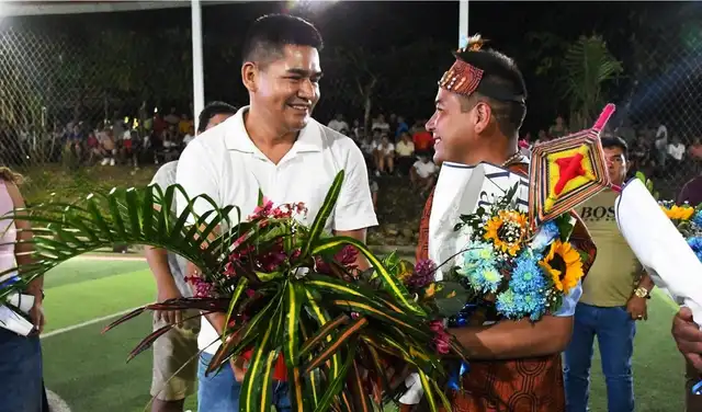 En el Vraem. Renol Pichardo y Richard Zavala participan en una actividad política en el valle de los ríos Apurímac, Ene y Mantaro.