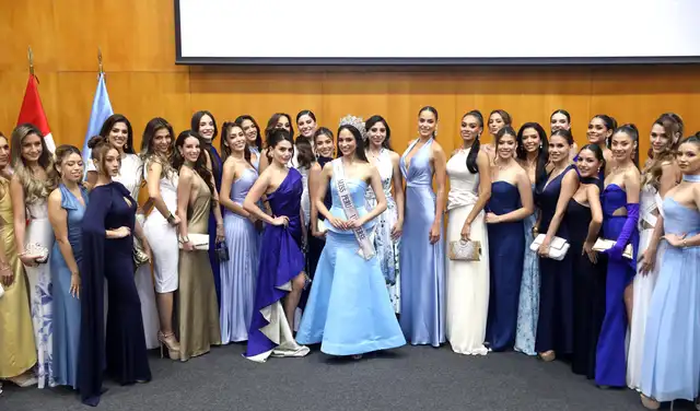 Luren Márquez instó a las 63 participantes del Miss Perú 2027 a evolucionar y dejar una huella positiva en la sociedad durante su paso por el concurso de belleza. Luren Márquez instó a las 63 participantes del Miss Perú 2027 a evolucionar y dejar una huella positiva en la sociedad durante su paso por el concurso de belleza.
