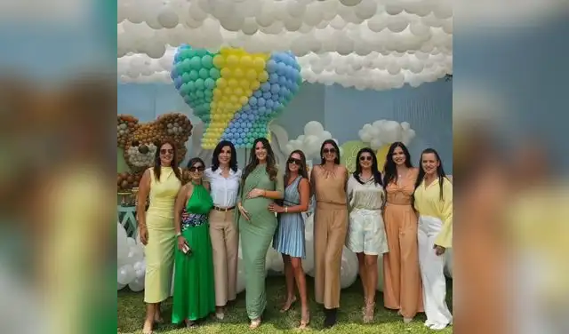Silvia Cornejo celebró baby shower con sus amigas