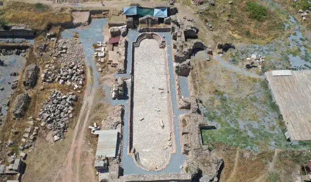 Las dimensiones aproximadas de la piscina son de 37 metros de largo y 12 metros de ancho. Foto: X/@MehmetNuriErso