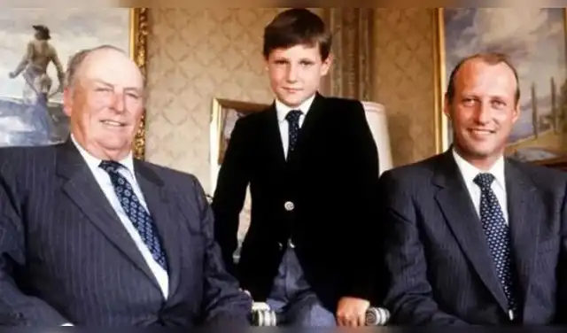 El padre del rey Haakon VIII de Noruega fue el rey Harald V y su abuelo fue el rey Olav V. Foto: Casa Real de Noruega El padre del rey Haakon VIII de Noruega fue el rey Harald V y su abuelo fue el rey Olav V. Foto: Casa Real de Noruega