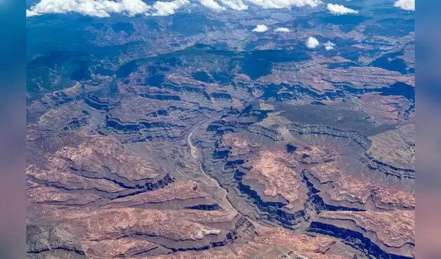 El Gran Cañón recibió más de 400.000 visitantes durante el último mes y acumuló 4,4 millones de turistas en 2025 El Gran Cañón recibió más de 400.000 visitantes durante el último mes y acumuló 4,4 millones de turistas en 2025