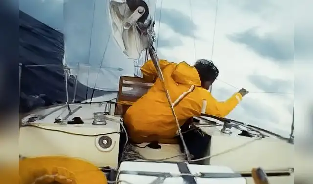Steve Callahan en su barco en 1983. Foto: People