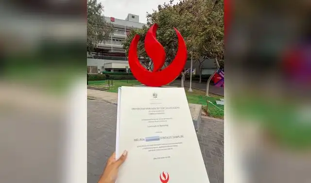 Melissa Gonzáles, esposa de Jorge Luna, se titula como licenciada