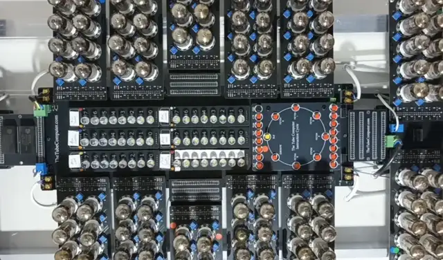 Las válvulas de vació fueron utilizadas en una computadora. Foto: The Tube Computer Las válvulas de vació fueron utilizadas en una computadora. Foto: The Tube Computer