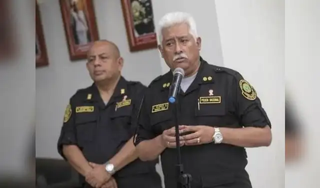 Teniente general Luis Flores Solis. Teniente general Luis Flores Solis.