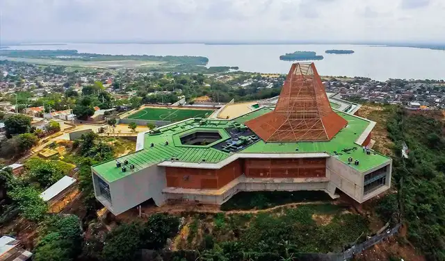 La construcción generó entre 350 y 400 empleos directos. Foto: Fundación Pies Decalzos La construcción generó entre 350 y 400 empleos directos. Foto: Fundación Pies Decalzos