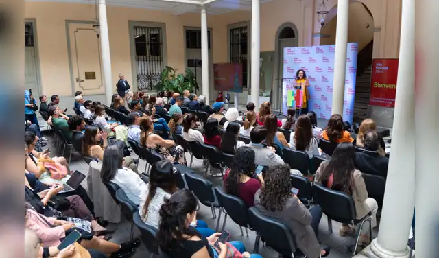 Conferencia de prensa en el CCIG. Foto: Difusión.