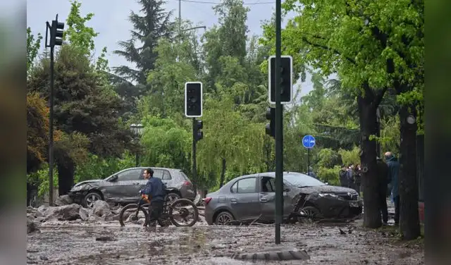 Senapred declaró Alerta Roja en la Región Metropolitana para movilizar recursos y facilitar evacuaciones