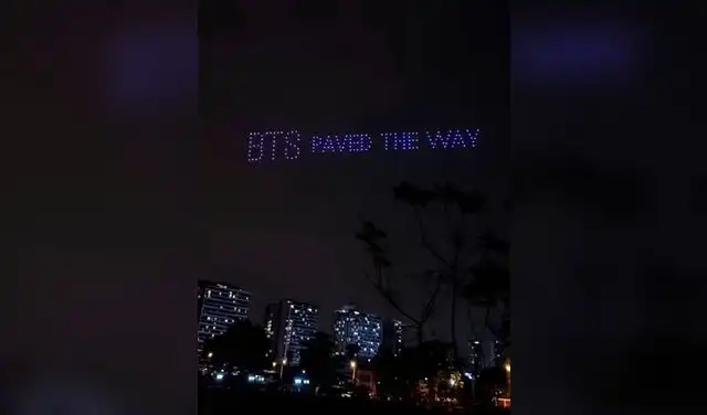 Show de drones para BTS se realizó el jueves 8 de octubre Show de drones para BTS se realizó el jueves 8 de octubre