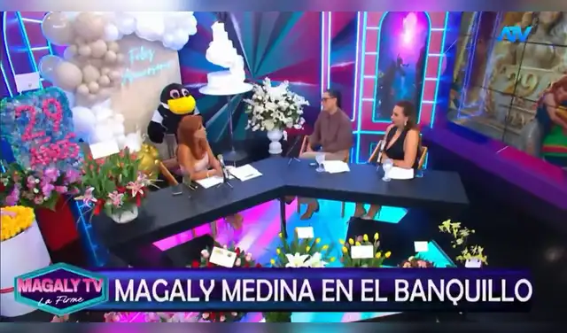 Magaly Medina fue entrevistada por Ric La Torre y Mónica Cabrejos. Foto: ATV.  