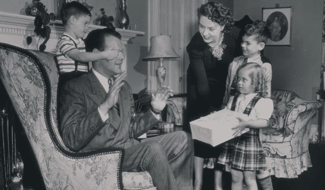 Father's Day is a holiday that has been celebrated since June 19, 1910 and became official in 1972 in the United States. Photo: ABC News   