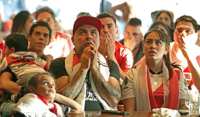 Hinchas de River Plate ante derrota en Copa Libertadores