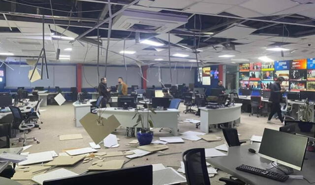 Usuarios de redes sociales difunden imágenes del estado de las instalaciones del canal de TV Kurdistan 24 luego del ataque con misiles. Foto: Twitter