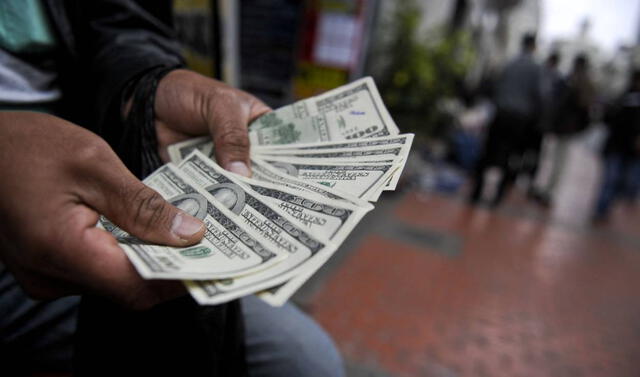 A cuánto está el precio del dólar hoy en Perú, jueves 6 de octubre de 2022. Foto: AFP