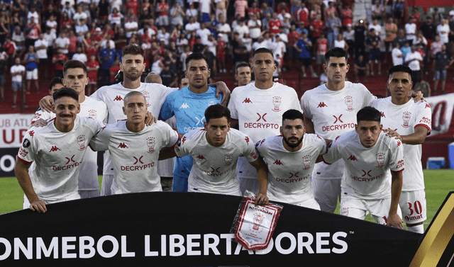 Huracán está cerca del liderato en la Liga Argentina. Foto: AFP   