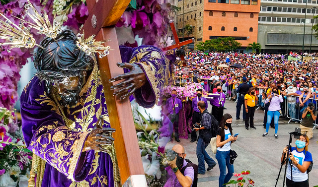 Nazareno de San Pablo es una de las advocaciones que resalta en la cultura caraqueña en Venezuela. Foto: Composición LR/El Pitazo/Diario Primicia