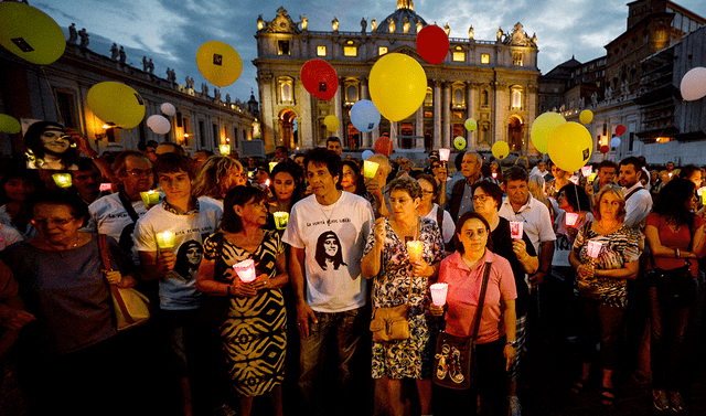  Conmemoración del 30º aniversario de su desaparición en la Plaza de San Pedro en el Vaticano el 22 de junio de 2013. Foto: AFP    