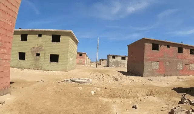  No queda ningún habitante que resida en las casas de una de las zonas del distrito de Marcona. Foto: captura de YouTube/Deilo Nomás   