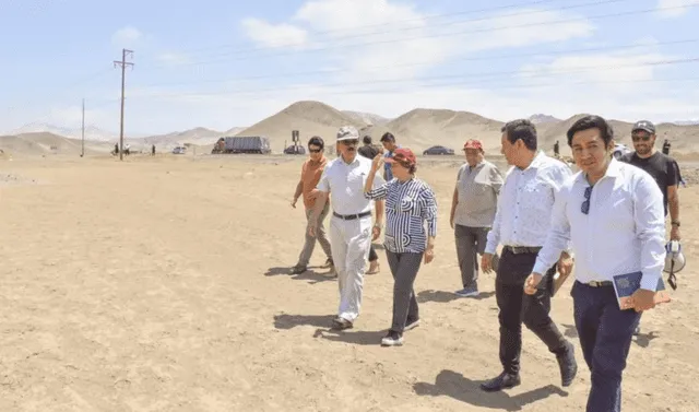  El último jueves 15 de junio autoridades de la provincia de Huarmey y San Marcos se reunieron para hacer entrega del terreno. Foto: Andina   