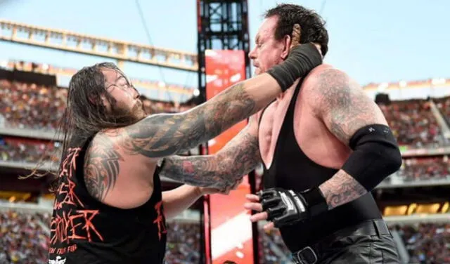 Bray Wyatt en una pelea contra The Undertaker. Foto: WWE   