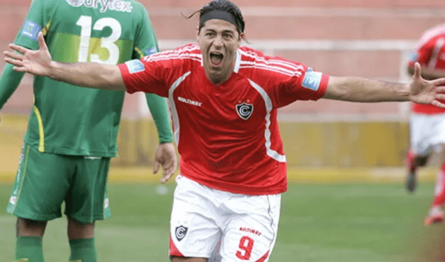 Sergio Ibarra es el máximo goleador de la historia de la Primera División del Perú. Foto: Líbero   