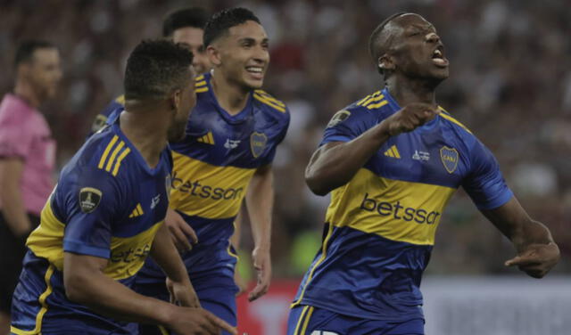 Luis Advíncula fue uno de los mejores jugadores de Boca Juniors en la Copa Libertadores. Foto: EFE.   