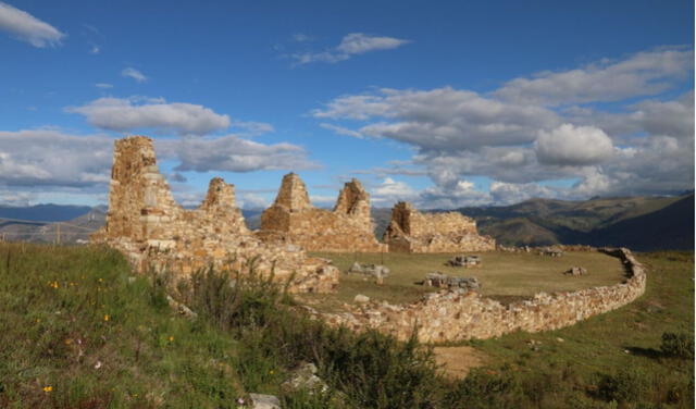 Sector conocido como Las Torres en el centro arqueológico de Marcahuamachuco. Foto: Andina   