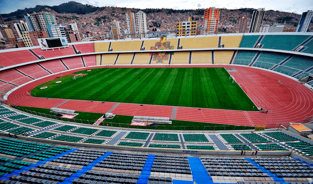 El estadio Hernando Siles está a casi 3.600 metros sobre el nivel del mar. Foto: APG   