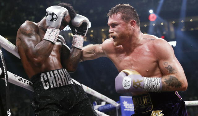 'Canelo' Álvarez peleó los 12 asaltos en su último combate, ante Jermell Charlo. Foto: AFP   