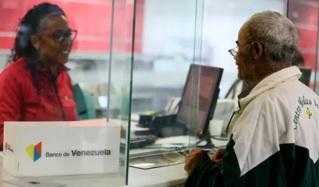 Las personas también pueden acercarse a las agencias para abrir una cuenta. Foto: BDV