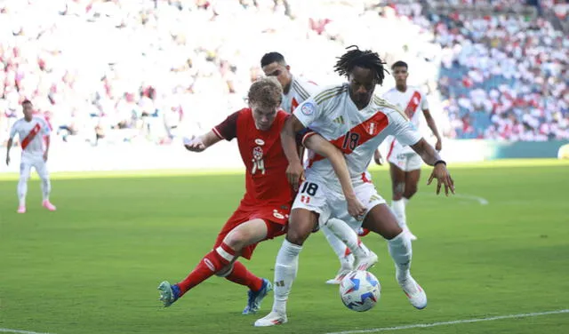  André Carrillo ingresó en el partido ante Canadá por la fecha 2 de la Copa América. Foto: AFP 