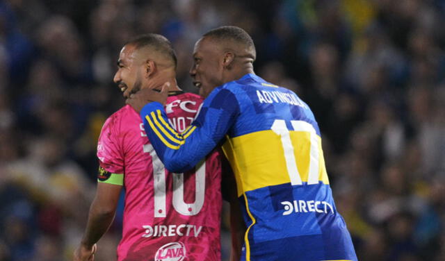  Luis Advíncula tuvo una gran actuación en la llave de Boca Juniors ante Independiente del Valle. Foto: AFP   