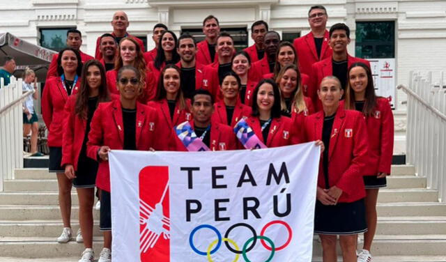  Además de los deportistas clasificados, las exvoleibolistas Leyla Chihuán y Natalia Málaga forman parte del Team Perú. Foto: Comité Olímpico Peruano 