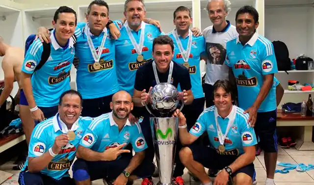 Mariano Soso junto a su comando técnico. Foto: Sporting Cristal Mariano Soso junto a su comando técnico. Foto: Sporting Cristal