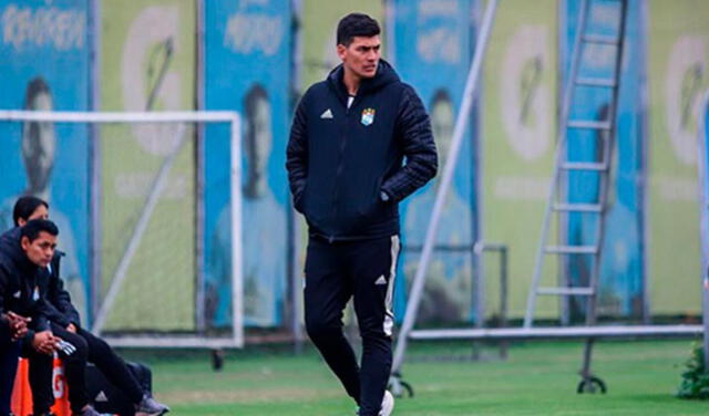 Iván Bulos busca la clasificación a la Liga 3 con la reserva celeste. Foto: Sporting Cristal   