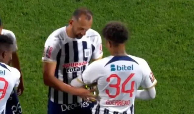  Paolo Guerrero hace su debut con Alianza Lima ante Mannucci. Foto: captura/L1 Max   