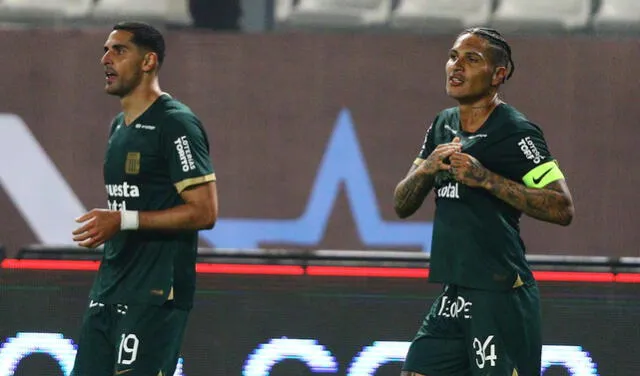 Pablo Sabbag y Paolo Guerrero son dos de los delanteros con los que cuenta el plantel blanquiazul. Foto: Luis Jiménez/GLR   