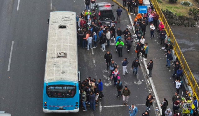 Miles de ciudadanos fueron afectados por el paro de transportistas. Foto: Difusión   