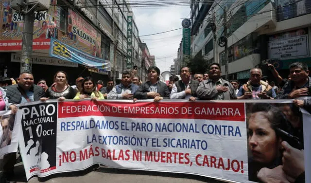  Empresarios se unieron a transportistas durante paro del 10 de octubre. Foto: La República    