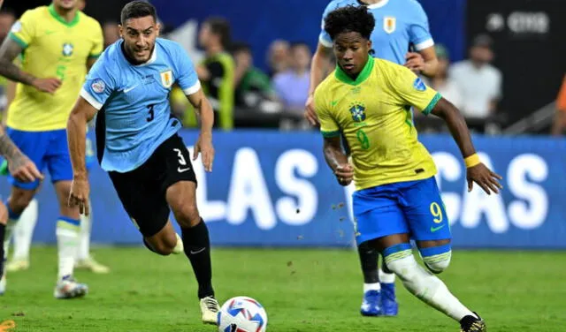 Brasil y Uruguay están separados por solo dos puntos en la tabla de posiciones. Foto: AFP   