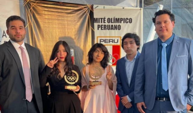  El equipo de e-sports, liderado por Diego Mohme, fue premiado por su éxito en Ayacucho 2024. Foto: COP 