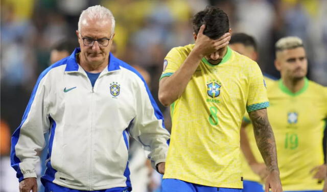 <em>Lamento de Dorival Júnior, Lucas Paquetá (8) y Andreas Pereira (19) después de quedar fuera de la Copa América 2024 ante Uruguay. Foto: AP</em> <em>Lamento de Dorival Júnior, Lucas Paquetá (8) y Andreas Pereira (19) después de quedar fuera de la Copa América 2024 ante Uruguay. Foto: AP</em>