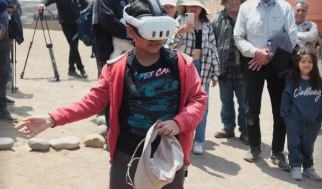 El complejo arqueológico de Caral cuenta con la tecnología de la realidad virtual para observar cómo era el área cuando fue habitado por la población de Caral. Foto: Jhonatan Sánchez/La República. El complejo arqueológico de Caral cuenta con la tecnología de la realidad virtual para observar cómo era el área cuando fue habitado por la población de Caral. Foto: Jhonatan Sánchez/La República.