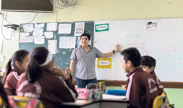 Gobierno oficializa nuevos montos de Remuneración Íntegra Mensual para docentes de la primera escala magisterial. Foto: difusión   