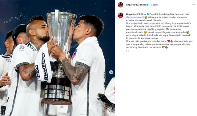 Arturo Vidal se despide de Esteban Pavez. Foto: Instagram Arturo Vidal se despide de Esteban Pavez. Foto: Instagram