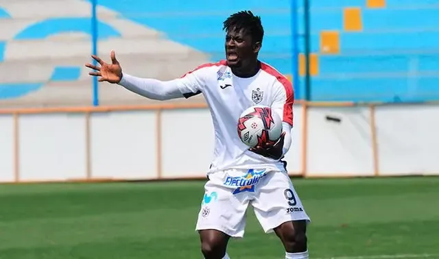 Ake Loba jugó la temporada 2018 con la Universidad San Martín y anotó 18 goles. Foto: Twitter